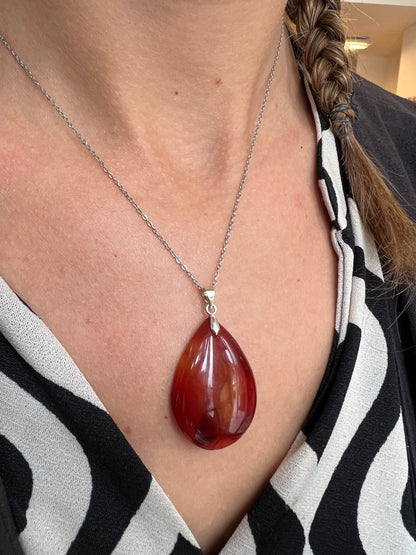 Collier en cornaline pierre naturelle – bijou cornaline femme en acier inoxydable argenté