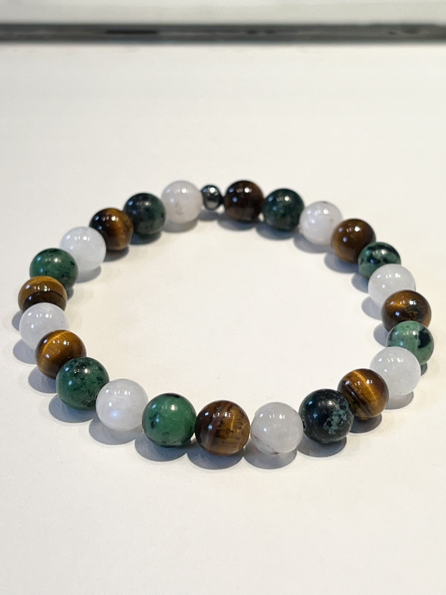 Bracelet Zodiaque Cancer en Pierre de Lune, Œil de Tigre et Rubis Zoisite : Protection et Équilibre