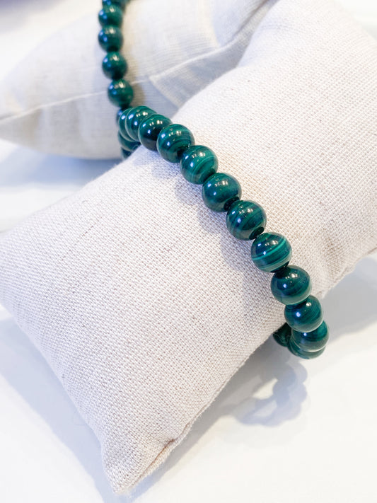 Bracelet Malachite : Un Bijou Élégant pour Équilibrer l'Énergie et Favoriser la Guérison