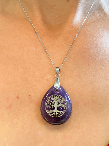 Collier Arbre de Vie en Améthyste : Un Bijou Unique pour Connecter avec la Nature et la Spiritualité