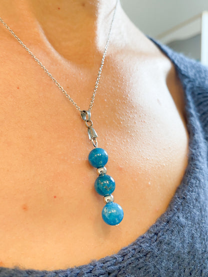 Collier en Apatite et Acier Inoxydable : Éclat Naturel, Conception Résistante