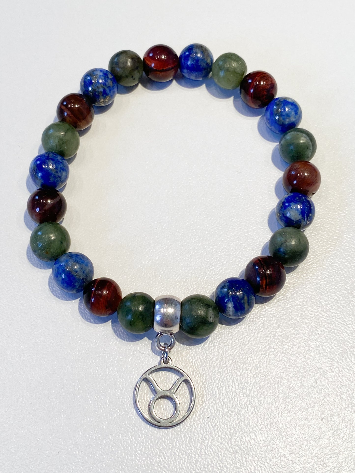 Bracelet spécial Taureau: Cristaux de Jade, Lapis Lazuli et Œil de Taureau pour la Stabilité et la Confiance