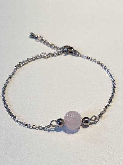 Bracelet en Acier Inoxydable Argenté et Quartz Rose : Élégance Moderne et Douceur Naturelle