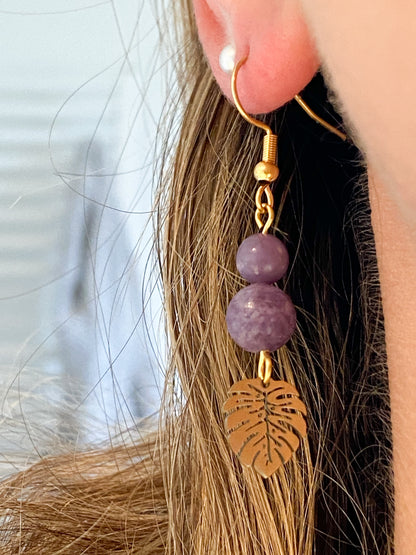 Boucles d'Oreilles en Lépidolite et Acier Inoxydable Doré – Bijoux Nature et Sophistication