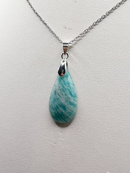 Collier Amazonite Naturelle – Apaisement & Élégance en Acier Argenté