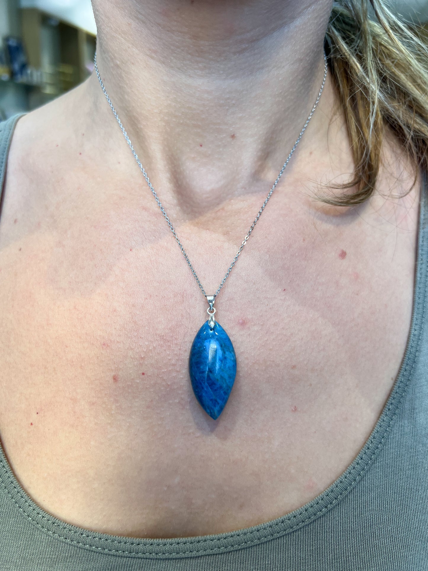 Collier Apatite Bleue – Bijou Femme Acier Argenté – Clarté Mentale & Sérénité