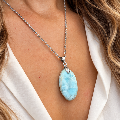 Collier larimar naturel sur chaîne en acier inoxydable argenté