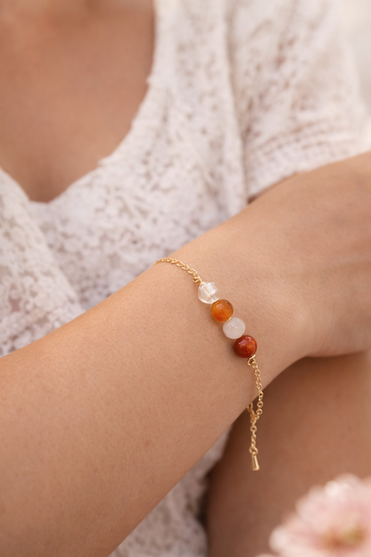 Bracelet Féminin Sacré – Pierre de Lune, Cornaline & Jaspe Rouge sur Acier Doré