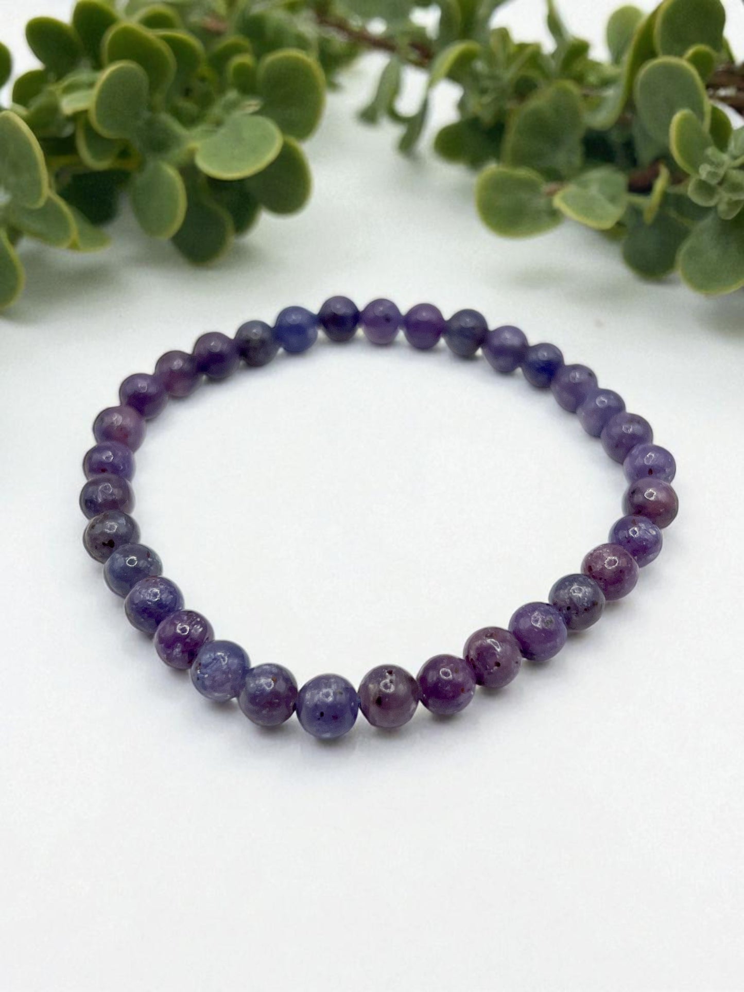 Bracelet Saphir 6 mm en Pierres Naturelles – Énergie, Sagesse & Protection