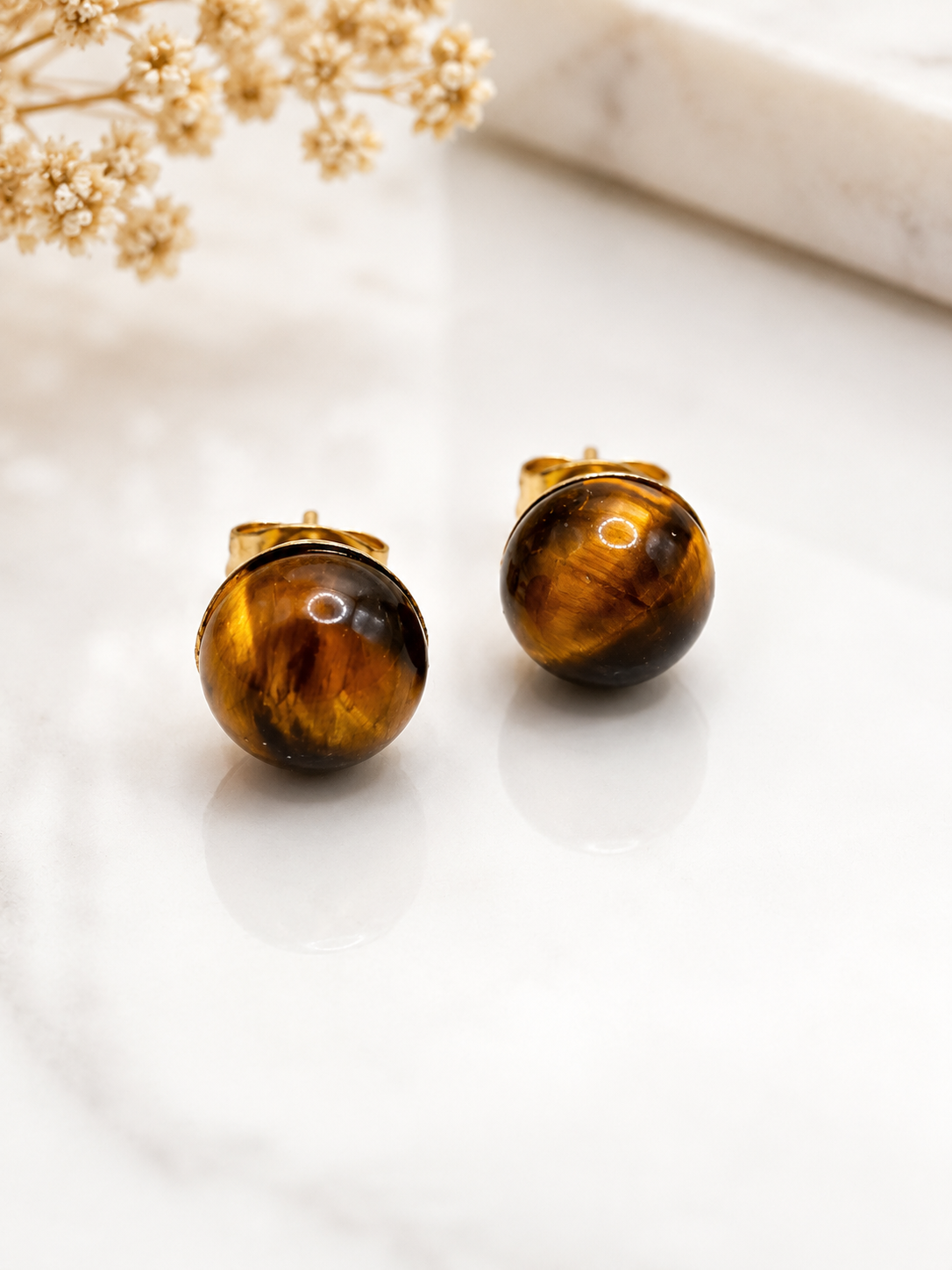 Boucles d'Oreilles Œil de Tigre en Acier Inoxydable Doré – Pierre Naturelle 8 mm