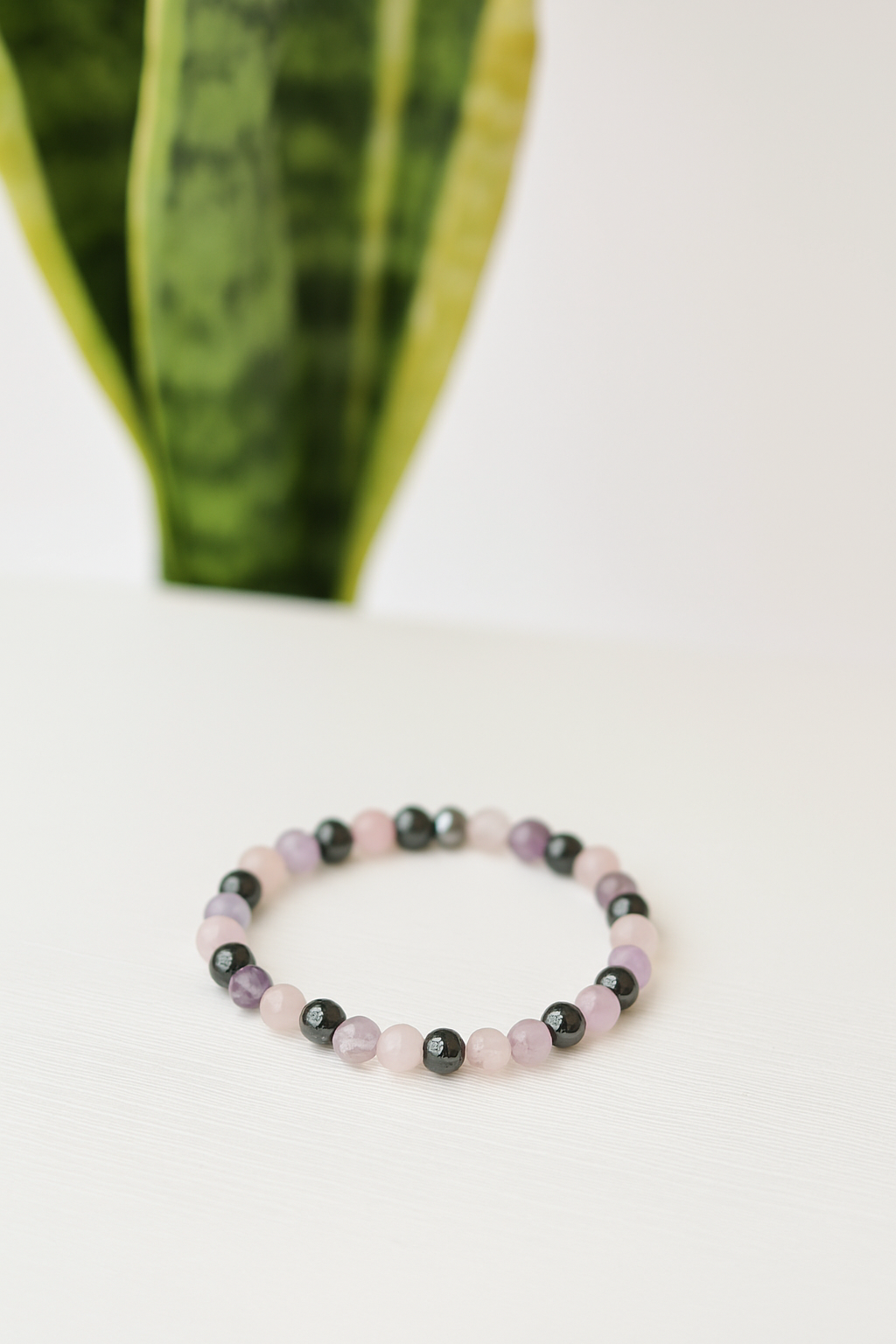 💫 Bracelet Apaisant en Quartz Rose, Améthyste & Hématite – Équilibre & Sérénité