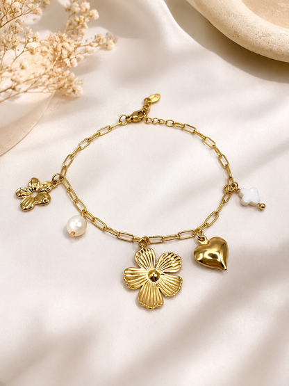 Bracelet Fleur Femme – Perle de Nacre & Acier Inoxydable Doré | Bracelet Élégant en Pierre Naturelle