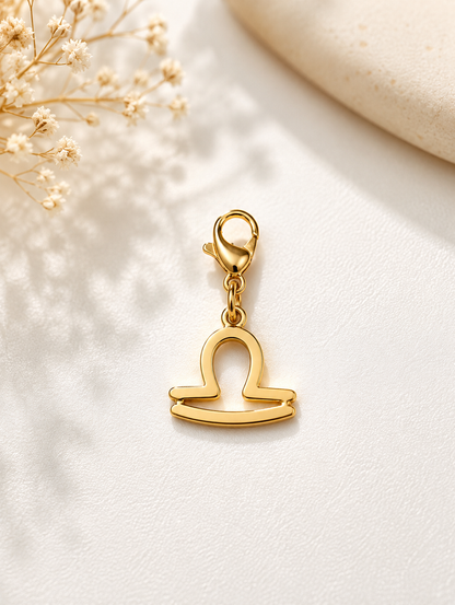 Charm Balance Doré en Acier Inoxydable – Signe Astrologique Femme