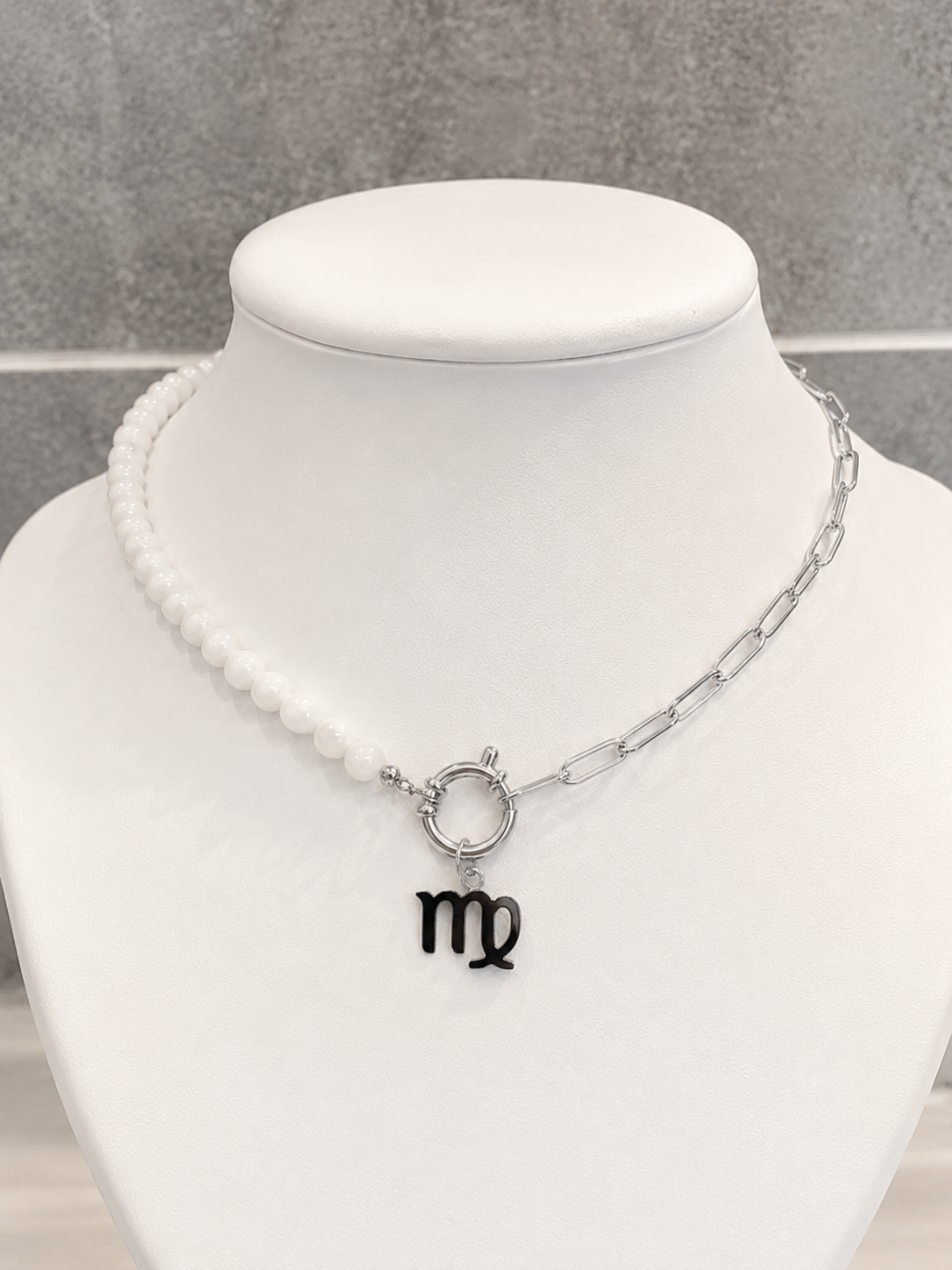 ♍ Charm Vierge Argenté en Acier Inoxydable – Bijou Signe Astrologique