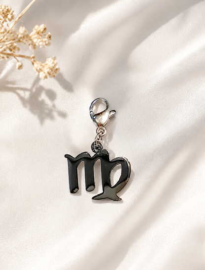 ♍ Charm Vierge Argenté en Acier Inoxydable – Bijou Signe Astrologique
