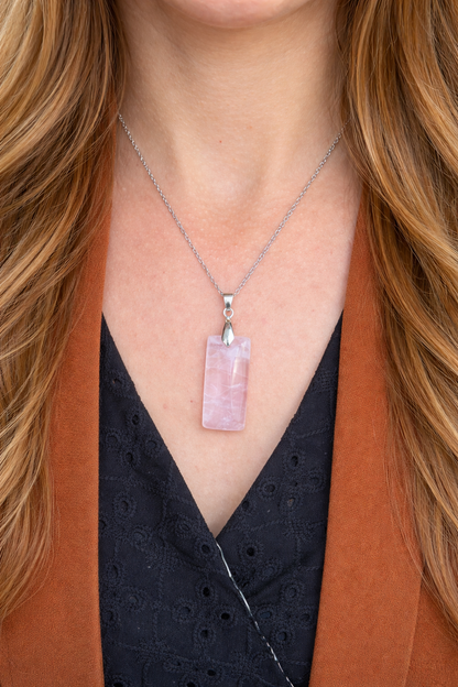 Collier quartz rose femme en acier inoxydable argenté – bijou pierre naturelle amour