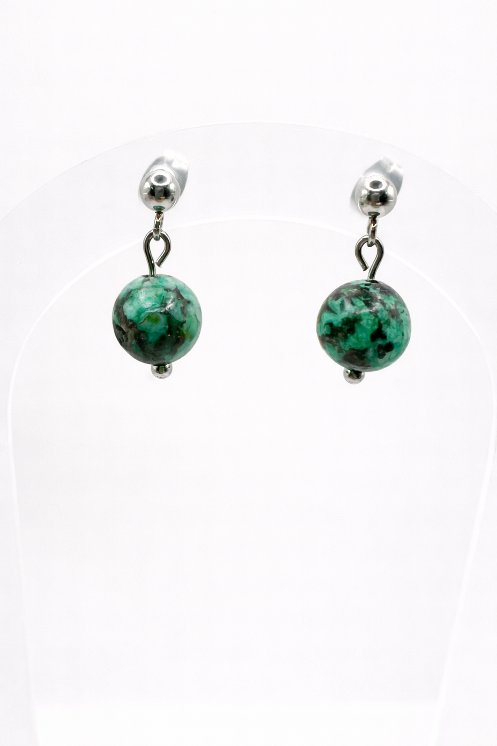 Boucles d’Oreilles Turquoise Naturelle en Acier Inoxydable Argenté – Bijou Énergétique Apaisant & Élégant