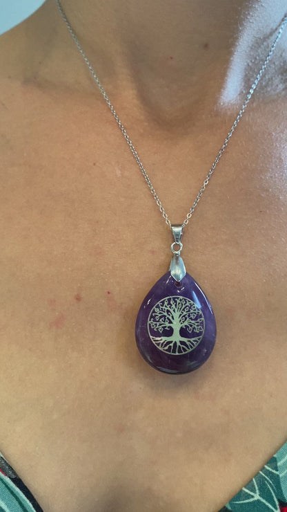 Collier Arbre de Vie en Améthyste : Un Bijou Unique pour Connecter avec la Nature et la Spiritualité