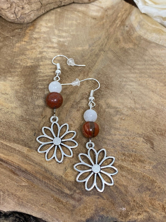 Boucles d'oreilles fleur avec pierre naturelle Pierre de lune et Jaspe Rouge