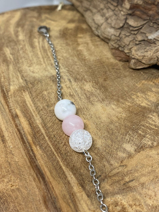 Bracelet en pierres naturelles avec Quartz rose , Cristal de roche et Howlite