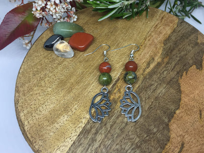 Boucles d'oreilles lotus en Jaspe Rouge et Unakite