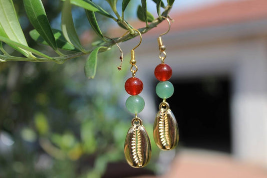 Boucles d'oreilles coquillage  avec pierre naturelle Aventurine et Cornaline