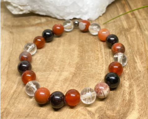 Bracelet pierres naturelles en Cornaline , Grenat , Jaspe rouge et Cristal de roche