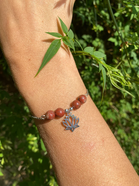 Bracelet acier inoxydable en pierres naturelles Jaspe rouge avec Lotus